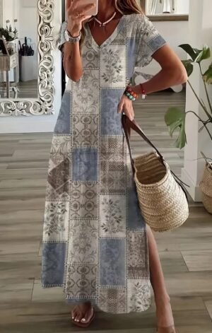 Plus Size Flower & Patchwork Print Split Hem Dress, Vacation Style Short Sleeve V Neck Long Length Dress For Spring & Summer, Women's Plus Size Clothing
