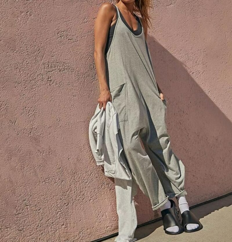 Women's Fashion Solid Color V-Neck Sling Pocket Jumpsuit - Image 4